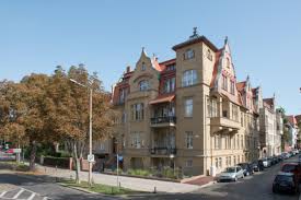 Die wohnung befindet sich in der raffineriestr. 5 Zimmer Wohnung Zu Vermieten Am Kirchtor 17 06108 Halle Saale Nordliche Innenstadt Mapio Net