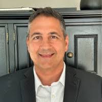 Dennis Pless's Instagram, Twitter & Facebook