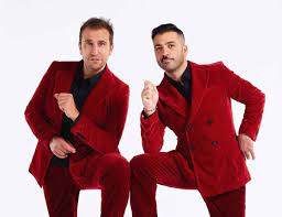 I due comici pugliesi in onda dal 16 aprile, su canale 5, con lo show 'felicissima sera'. Pio E Amedeo Chi Sono Eta Altezza Carriera E Vita Privata