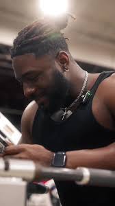 Do Black Guys Build Muscle Faster