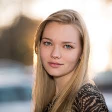 Allie Levi's Instagram, Twitter & Facebook