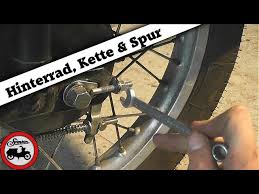 Simson Grundlagen 7 Hinterrad Montieren Kette Spannen Spur Einstellen Youtube