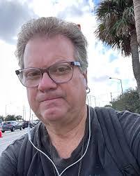 Kenneth Sills's Instagram, Twitter & Facebook