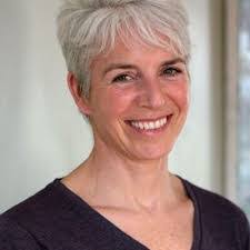 Jennifer Luker's Instagram, Twitter & Facebook