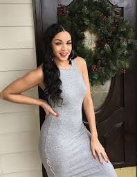 As a general rule, the less you wash your extensions the longer they will last. How To Wash Hair Around A Sew In Naturallycurly Com