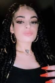 Tia Tanner's Instagram, Twitter & Facebook