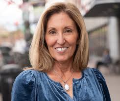 Wonderful words for an amazing agent. Debbie McEachron is here to work for  you! 🎉 #ERALandmark #StayAWeekOrALifetime #MontanaRealEstate  #BozemanRealEstate #BozemanMontana #TestimonialTime