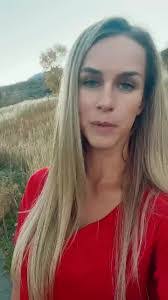 Lola Kinsey's Instagram, Twitter & Facebook