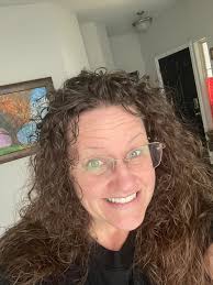 Embracing natural curly hair for confidence and self-acceptance