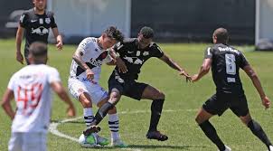 Cr vasco da gama rj awarded a free kick in their own half. Sob Forte Calor Vasco Empata Com O Rb Bragantino Em Sao Januario Vasco O Dia