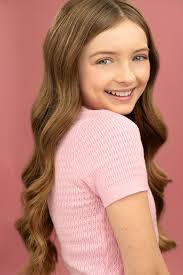 Flora & Ulysses (2021)