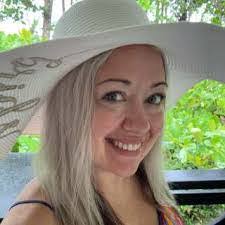 Kimberly Selman's Instagram, Twitter & Facebook