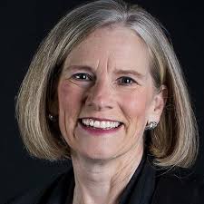 The Younger Self Letters: How Successful Leaders & Entrepreneurs Turned  Trials Into Triumph (And How to Use Them to Your Advantage) (The Younger  Self Letters Series): Kulp, Michelle, Alvarez, Adriana Monique, Sano,