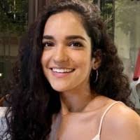 Daniela Aponte's Instagram, Twitter & Facebook