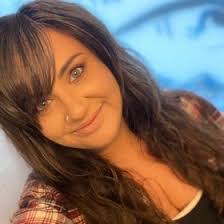 Anita Snell's Instagram, Twitter & Facebook