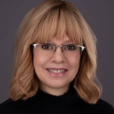 Suzanne Muchin's talk "Using our voices as women in high stakes  conversations" was a masterclass in thought leadership.