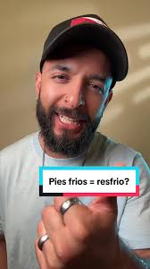 ¿Enfriarte los pies causa resfríos?