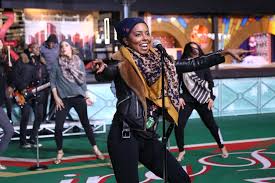 This year's festivities will commence at 9:00 am et. Check Out The Stars Of Broadway And Beyond In Rehearsals For The 2019 Macy S Thanksgiving Day Parade Playbill