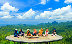 Ada puluhan lebih tempat wisata di jogja yang sangat menarik. Wisata Kalibiru Jogja Tiket Pesona Alam Maret 2021 Travelspromo