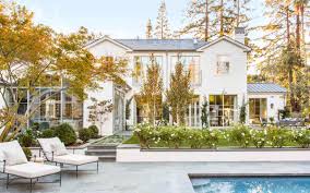 Check spelling or type a new query. 27 Awesome Farmhouse Backyard Landscaping Ideas Designs In 2021