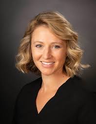 Sarah Puente's Instagram, Twitter & Facebook