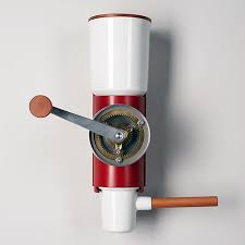 This means that the user can grind only the required quantity of coffee at a time to maximize freshness and eliminate waste. Kasper Hand Operated Coffeemill Designer Arvid Hausser Via New Grids Coffee Grinder Productdesign Coffe Machine Coffee Machine Coffee Grinder