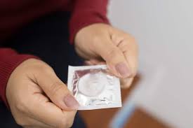 Anggota jimak bukan sekadar faraj dan zakar. Kondom Tersekat Dalam Faraj Ini Cara Betul Nak Keluarkannya