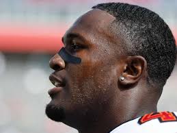 Bucs' Devin White Shares Emotions of Playing After Father's Death