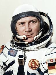 Sad news. According to the German Aerospace Center (DLR), the former  cosmonaut Sigmund Jähn died