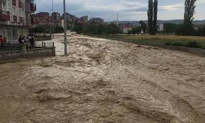 Kastamonu'da özellikle azdavay, bozkurt, küre ve abana'da şiddetli yağmur etkili oldu. Kastamonu Da Sel