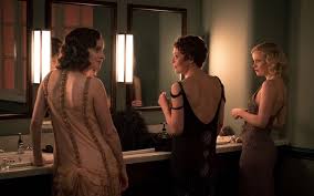She is the more independent of the three sisters, preferring to spend time away from the other two girls. Las Mujeres De Peaky Blinders Hermandad U Objetos Sexuales Ecartelera