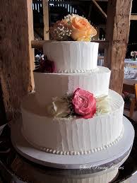 Getting married is one of the most important events in the life of most adults. Creative Wedding Cakes Modwedding Round Wedding Cakes Wedding Cake Photos Creative Wedding Cakes