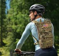 VAv YAKEDA Tactical Hydration Pack Backpack With 2.5L TPU Water Bladder