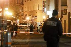 Sna ist ein nachrichtenportal, das sie auf dem laufenden über nachrichten aus aller welt hält. Der Terrorakt In Wien Die Blutige Spur Der Wiener Terrornacht Politik Stuttgarter Nachrichten