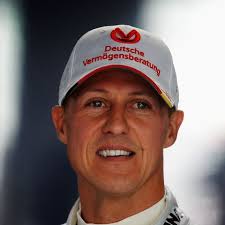 Michael schumacher was left in a coma after suffering a terrible head injury while skiing in the french alps four years ago. Michael Schumacher Aktuelle News Infos Bilder Bunte De