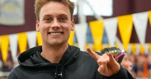 Sampson wins second national swim title