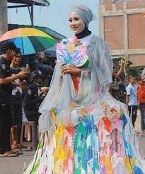 Maybe you would like to learn more about one of these? Semarak Pawai Memperingati 17 Agustus Steemit