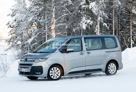 ⠀ vw transporter t7 spied attacking the nurburgring in anger. 2022 Volkswagen T7 Multivan Is Anxious To Be Unveiled Plug In Hybrid Expected Autoevolution