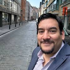 Cesar Santamaria (@cesarstm)