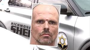 Man who rushed into water to save young girl bitten by shark is now facing  deportation