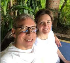 Así es la familia del pastor evangélico Marco Barrientos