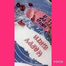 Resipi sedap dan mudah untuk tip : Cara Buat Tulisan Atas Kek Guna Fondant Malaywale