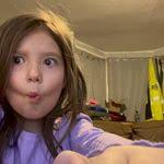 Tara Mears's Instagram, Twitter & Facebook