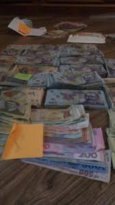 Un bun exemplu în acest sens este pentru a câștiga bani online cu wikishop, nu trebuie decât să îți creezi gratuit un cont de utilizator, să scrii articole despre orice fel produse ce pot fi. Update Noi Fabrici De Permise Descoperite De Procurori In È™ase JudeÈ›e Un Permis ObÈ›inut Fraudulos Costa Intre 5 000 È™i 7 000 De Euro Aproape Un Milion De Euro AscunÈ™i In Ligheane Sau In PereÈ›i