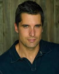 Happy birthday to John Newton (born: December 29, 1965) from one of  Hallmark's best movies “The Christmas Card” (2006)🎂🎊🎏🪅🎁💐🎗🎈🥳🎉