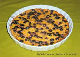 Clafoutis Pommes Raisins A La Semoule Chez Vanda