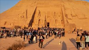 حان الوقت لأسلم الراية إلى شخص آخر · فتح الله فوزي (العربي الجديد) · نائب رئيس جمعية رجال الأعمال المصريين: Ù…ØµØ± Ø§Ù„Ø´Ù…Ø³ ØªØªØ¹Ø§Ù…Ø¯ Ø¹Ù„Ù‰ ÙˆØ¬Ù‡ Ø§Ù„ÙØ±Ø¹ÙˆÙ† Ø±Ù…Ø³ÙŠØ³ Ø§Ù„Ø«Ø§Ù†ÙŠ