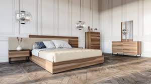 Stylish Design Furniture Nova Domus Matteo Italian Modern Walnut Modern Bedroom Modern Bedroom Set King Size Bedroom Sets