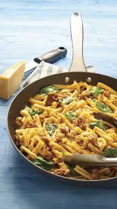 Pates Aux Saucisses Et Aux Epinards Dans Une Seule Casserole Recipe Vegetarian Snacks Recipes Easy Healthy Meal Prep Good Healthy Recipes