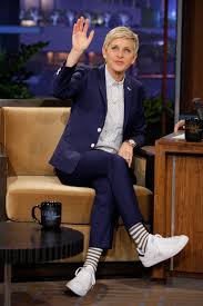 Welcome to the subreddit of the ellen degeneres show! 8iksgyrsm27mim
